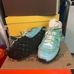 Off white Nike Sneakers